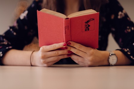 girl reading